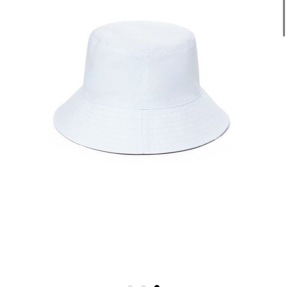 Alice & Olivia X FFF duffle bag & hat bundle - Picture 9 of 11